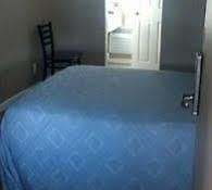 Edmond'S Au Gres Inn